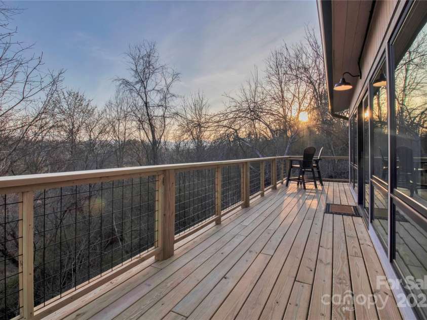 32 Sams Road, Marshall, NC 28753.  MLS# CAR4250964, YatesRealty ID 10260. 