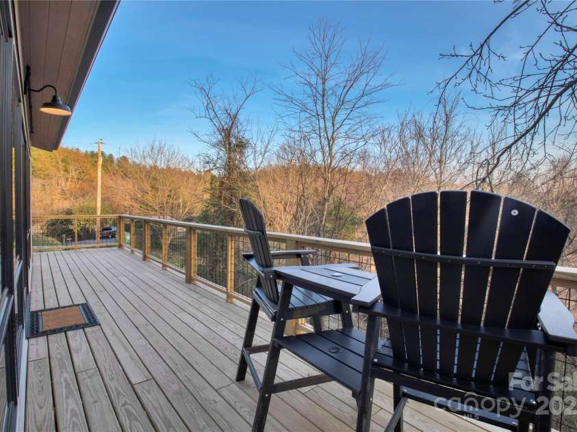 32 Sams Road, Marshall, NC 28753.  MLS# CAR4250964, YatesRealty ID 10260. 