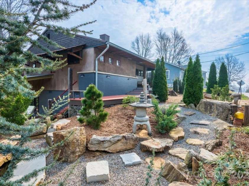 206 West Lane, Brevard, NC 28712.  MLS# CAR4226105, YatesRealty ID 10261. Self-sustaining, no-maintenance lawn