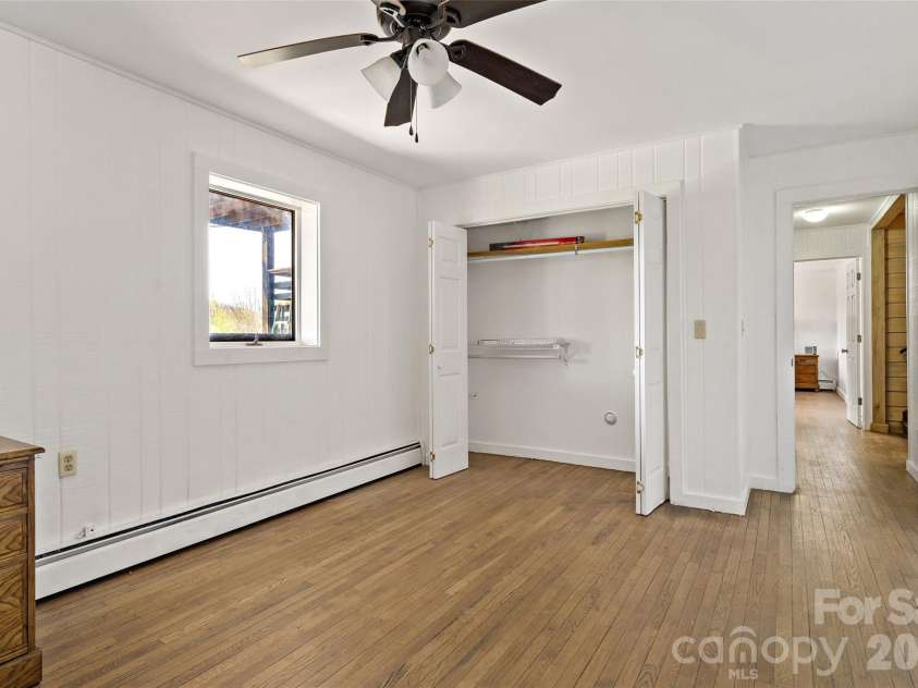 311 Pisgah Mine Road, Burnsville, NC 28714.  MLS# CAR4355546, YatesRealty ID 10261. 
