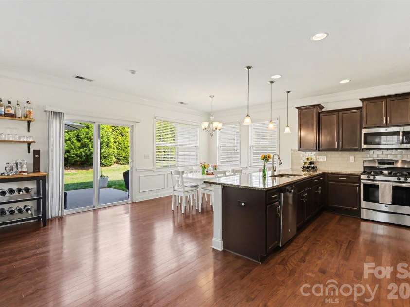 9124 Inverness Bay Road, Charlotte, NC 28278.  MLS# CAR4367234, YatesRealty ID 10262. 