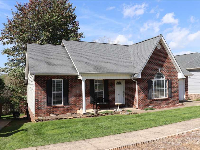 118 Hill Street, Granite Falls, NC 28630.  MLS# CAR4242592, YatesRealty ID 10263. 