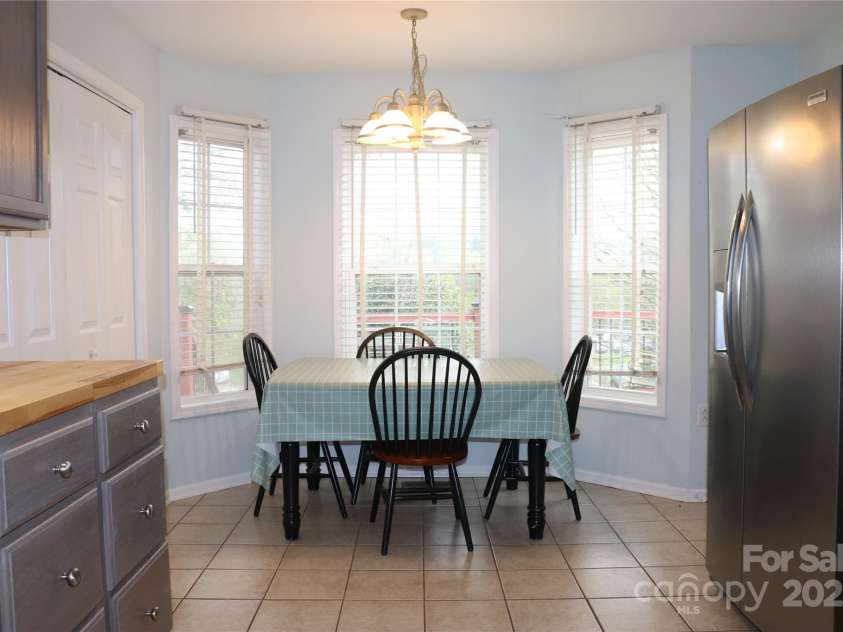 118 Hill Street, Granite Falls, NC 28630.  MLS# CAR4242592, YatesRealty ID 10263. 