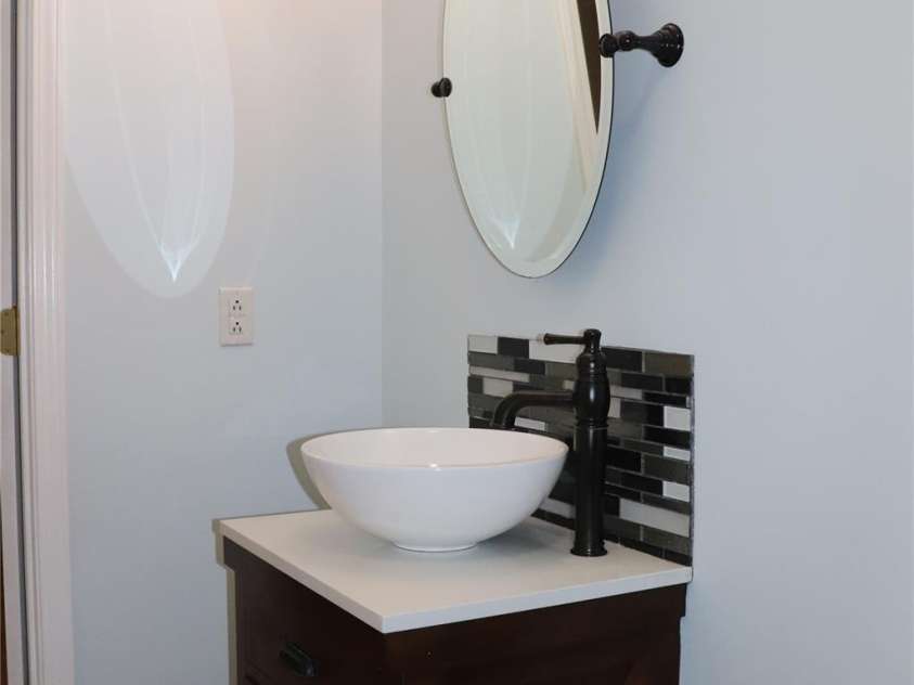 118 Hill Street, Granite Falls, NC 28630.  MLS# CAR4242592, YatesRealty ID 10263. 