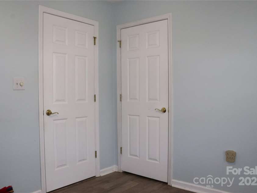 118 Hill Street, Granite Falls, NC 28630.  MLS# CAR4242592, YatesRealty ID 10263. 