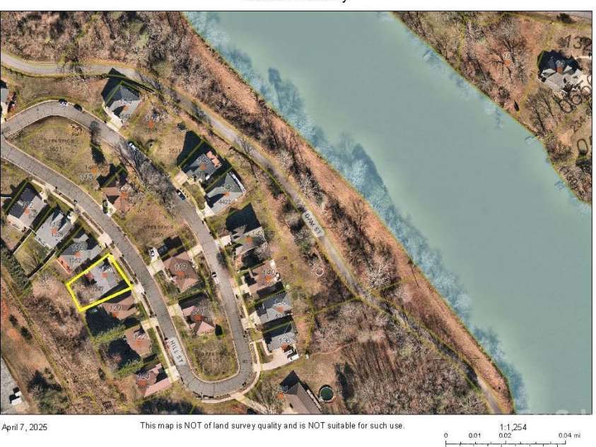 118 Hill Street, Granite Falls, NC 28630.  MLS# CAR4242592, YatesRealty ID 10263. 