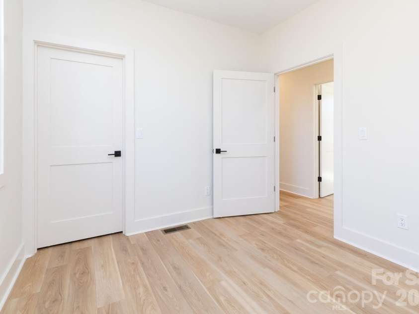 137 Arbutus Trail, Hendersonville, NC 28792.  MLS# CAR4360777, YatesRealty ID 10264. Guest Room 2