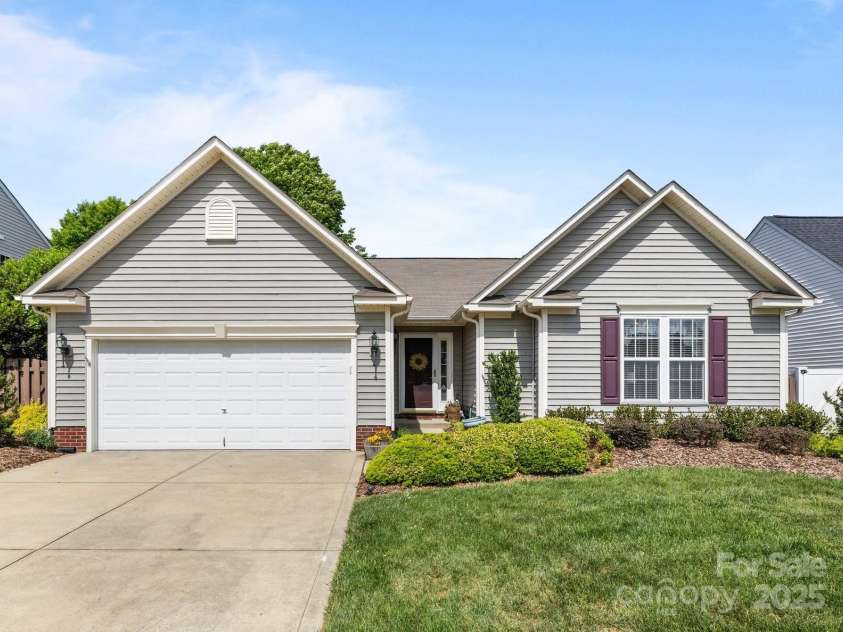 2006 Holly Villa Circle, Indian Trail, NC 28079.  MLS# CAR4249005, YatesRealty ID 10265. 