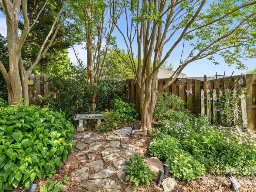 2006 Holly Villa Circle, Indian Trail, NC 28079.  MLS# CAR4249005, YatesRealty ID 10265. 