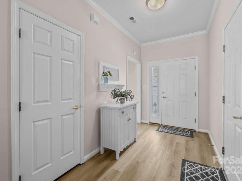 2006 Holly Villa Circle, Indian Trail, NC 28079.  MLS# CAR4249005, YatesRealty ID 10265. 