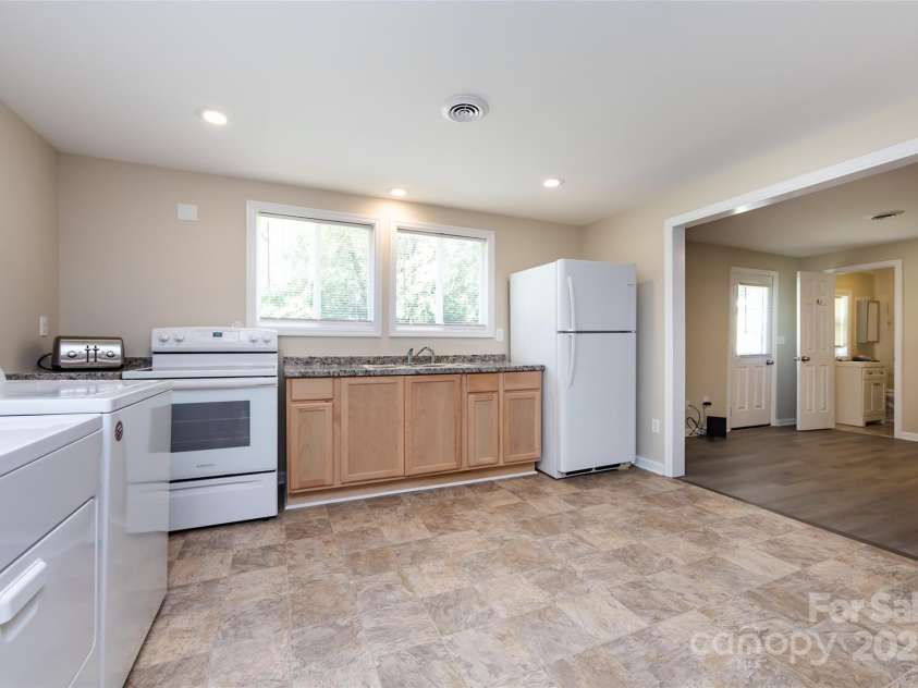 1762 Old Carter Street, Lancaster, SC 29720.  MLS# CAR4174528, YatesRealty ID 10266. 