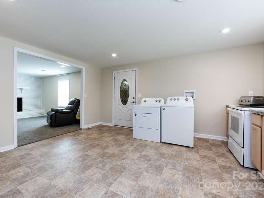 1762 Old Carter Street, Lancaster, SC 29720.  MLS# CAR4174528, YatesRealty ID 10266. 