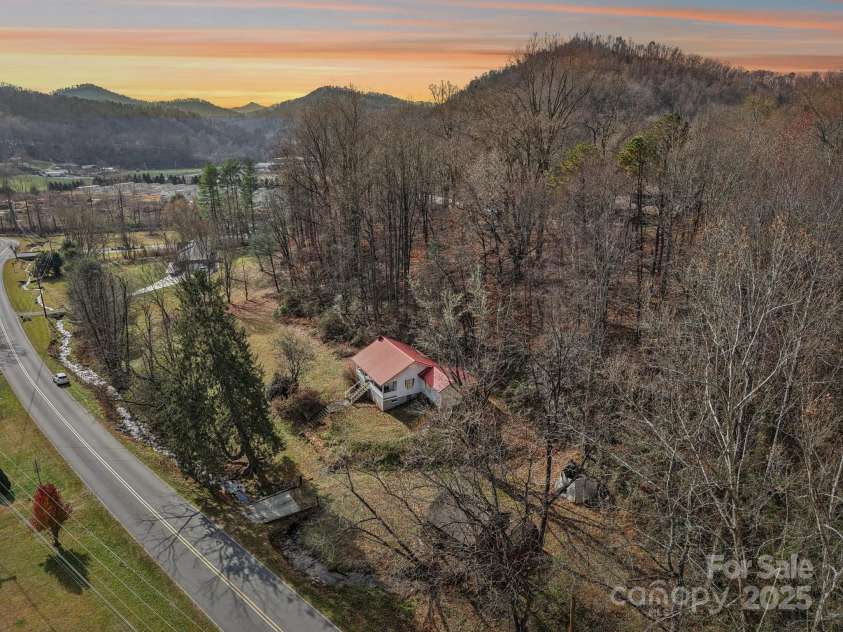 301 Parris Branch Road, Sylva, NC 28779.  MLS# CAR4324665, YatesRealty ID 10267. 