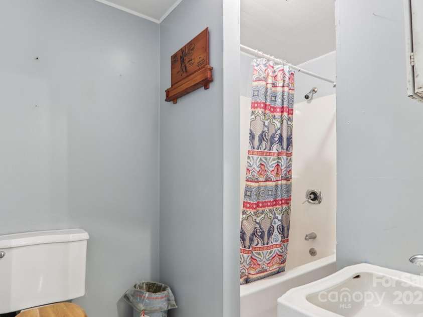 301 Parris Branch Road, Sylva, NC 28779.  MLS# CAR4324665, YatesRealty ID 10267. 