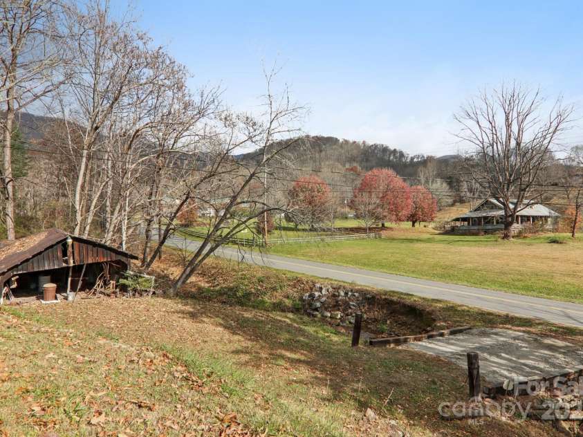 301 Parris Branch Road, Sylva, NC 28779.  MLS# CAR4324665, YatesRealty ID 10267. 
