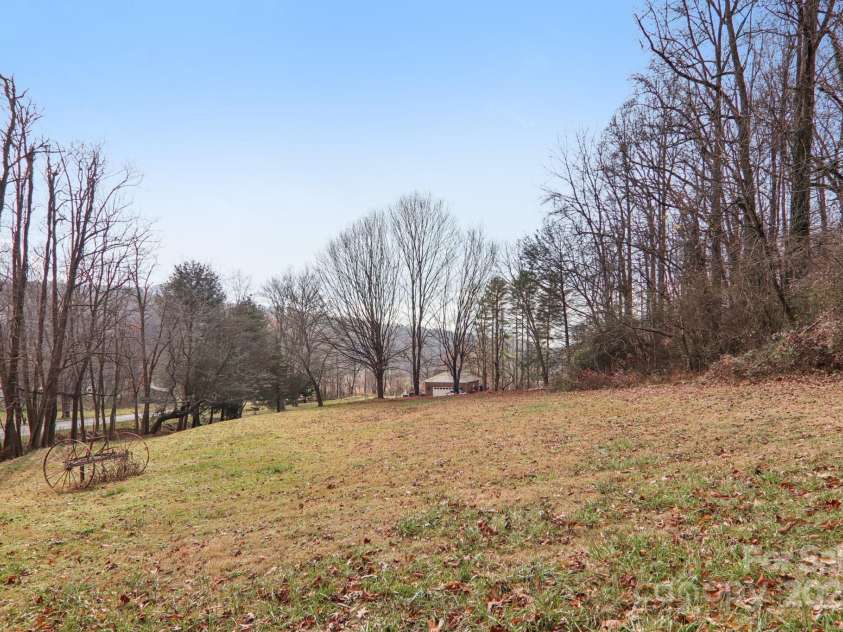 301 Parris Branch Road, Sylva, NC 28779.  MLS# CAR4324665, YatesRealty ID 10267. 