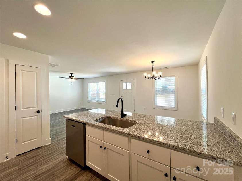 347 Sidney Street, Rock Hill, SC 29730.  MLS# CAR4235882, YatesRealty ID 10268. 