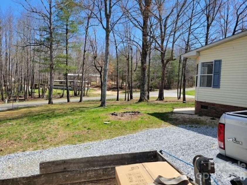 4467 Patti Clymer Drive, Morganton, NC 28655.  MLS# CAR4360522, YatesRealty ID 10268. 