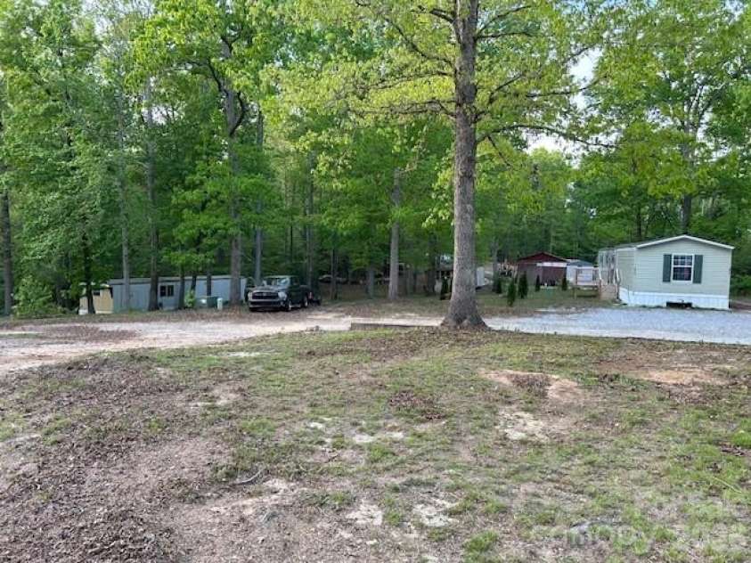 4467 Patti Clymer Drive, Morganton, NC 28655.  MLS# CAR4360522, YatesRealty ID 10268. 