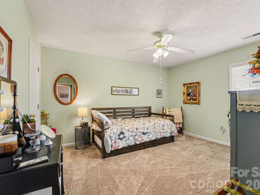 118 Hidden Creek Circle, Salisbury, NC 28147.  MLS# CAR4364281, YatesRealty ID 10269. 