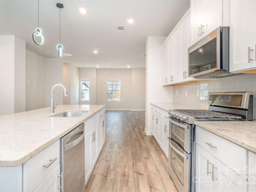 3515 Auburn Curb Road, Charlotte, NC 28217.  MLS# CAR4318575, YatesRealty ID 1027. 