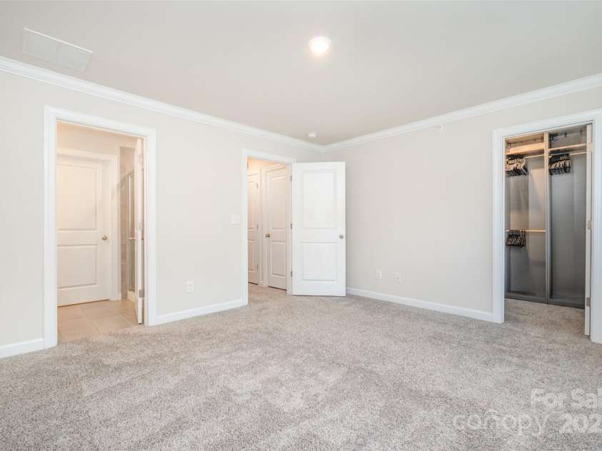 3515 Auburn Curb Road, Charlotte, NC 28217.  MLS# CAR4318575, YatesRealty ID 1027. 