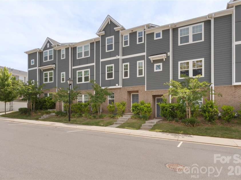 3515 Auburn Curb Road, Charlotte, NC 28217.  MLS# CAR4381370, YatesRealty ID 1027. 
