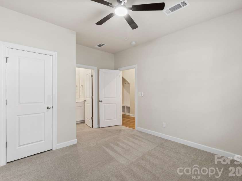3515 Auburn Curb Road, Charlotte, NC 28217.  MLS# CAR4381370, YatesRealty ID 1027. 