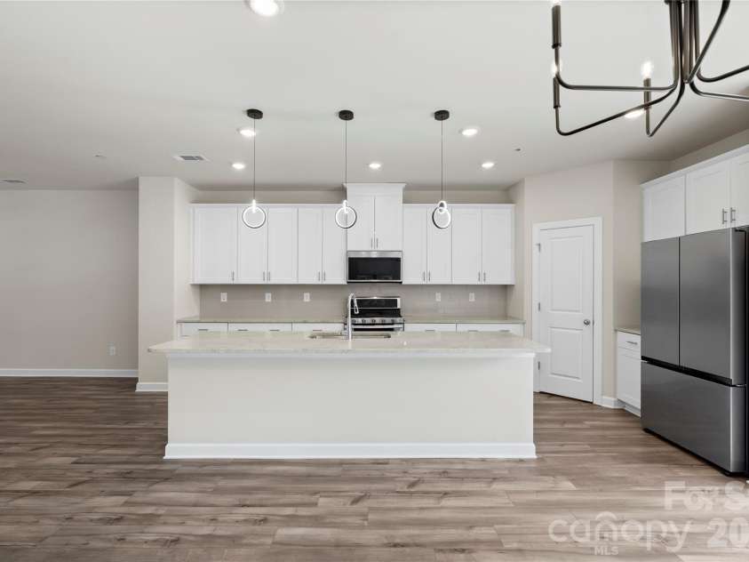 3515 Auburn Curb Road, Charlotte, NC 28217.  MLS# CAR4381370, YatesRealty ID 1027. 