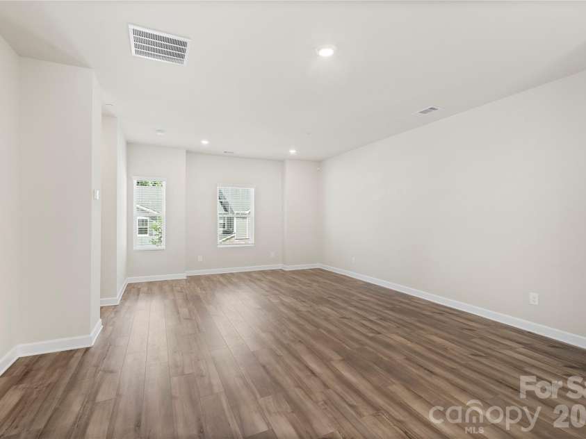 3515 Auburn Curb Road, Charlotte, NC 28217.  MLS# CAR4381370, YatesRealty ID 1027. 