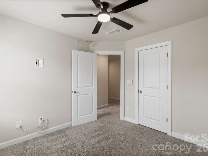 3515 Auburn Curb Road, Charlotte, NC 28217.  MLS# CAR4381370, YatesRealty ID 1027. 