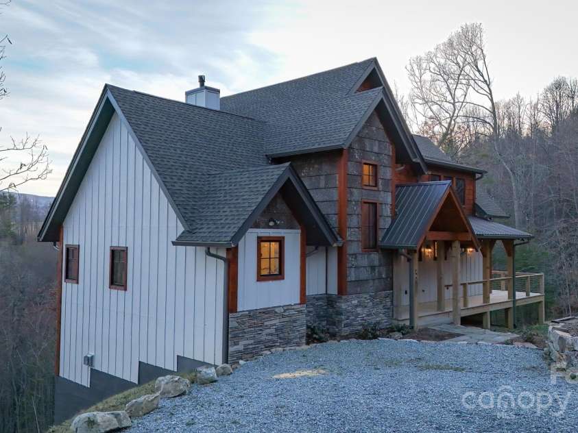 461 Sugar Hill Lane, Sugar Grove, NC 28679.  MLS# CAR4224388, YatesRealty ID 1027. 