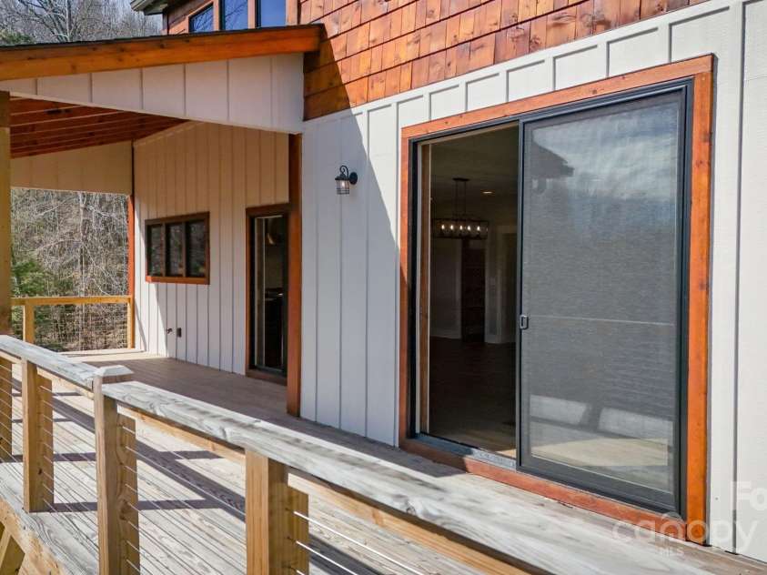 461 Sugar Hill Lane, Sugar Grove, NC 28679.  MLS# CAR4224388, YatesRealty ID 1027. 