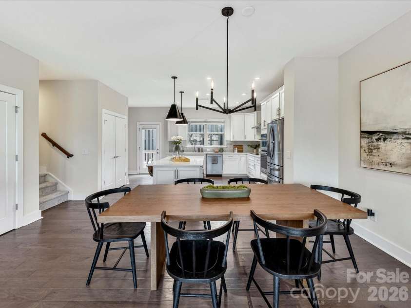 17043 Soho Drive, Charlotte, NC 28204.  MLS# CAR4353173, YatesRealty ID 10270. Dining
