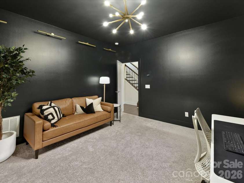 17043 Soho Drive, Charlotte, NC 28204.  MLS# CAR4353173, YatesRealty ID 10270. Lower Level Flex Space
