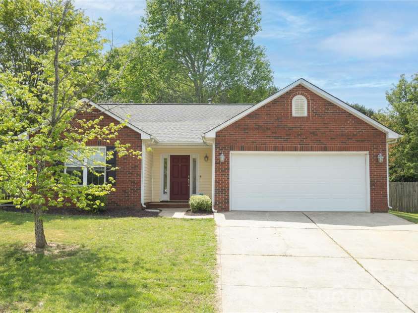 3423 Continental Drive, Monroe, NC 28110.  MLS# CAR4368027, YatesRealty ID 10272. 