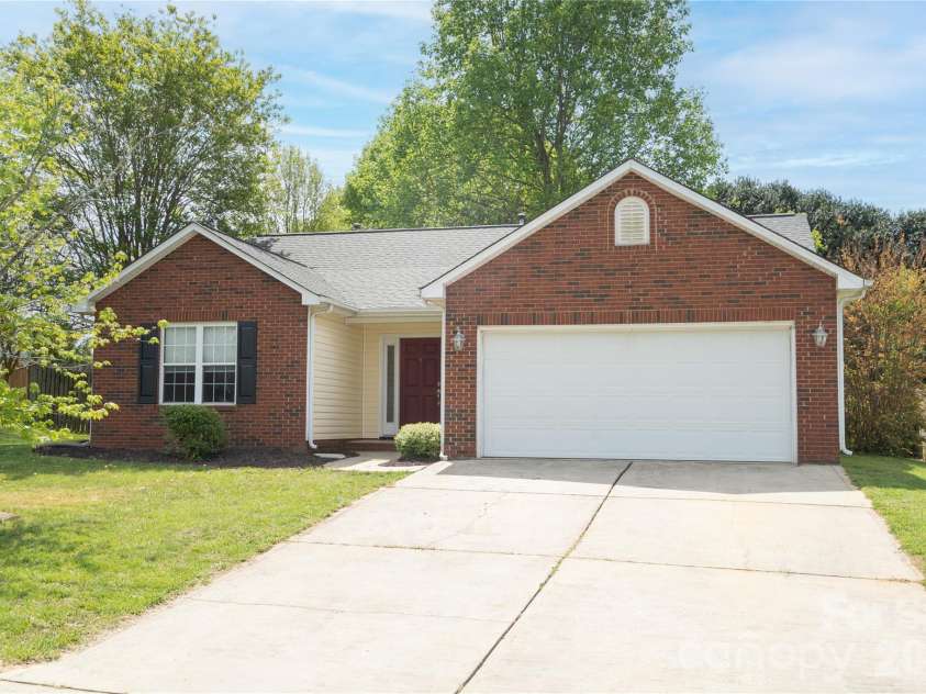 3423 Continental Drive, Monroe, NC 28110.  MLS# CAR4368027, YatesRealty ID 10272. 