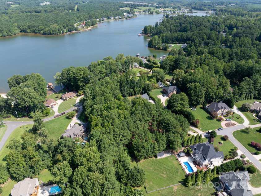 127 Palos Verde Road, Mooresville, NC 28117.  MLS# CAR4153547, YatesRealty ID 10274. Enjoy beautiful Lake Norman!