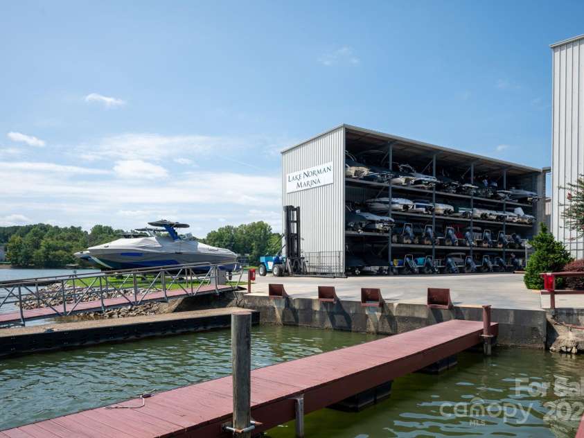 127 Palos Verde Road, Mooresville, NC 28117.  MLS# CAR4153547, YatesRealty ID 10274. Keep your boat nearby at Lake Norman Marina