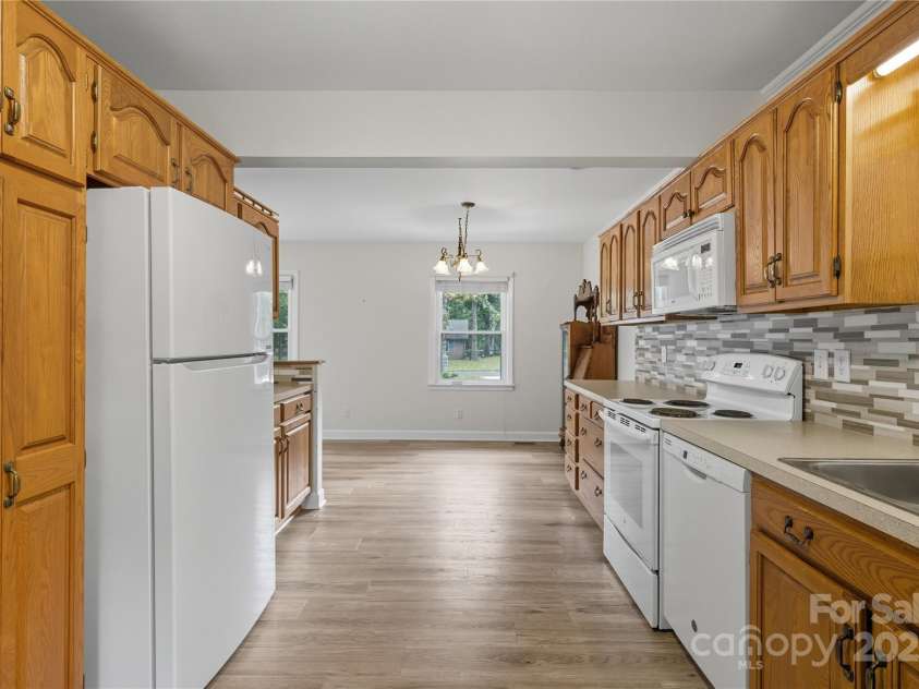 2101 Shady Lane, Monroe, NC 28110.  MLS# CAR4306238, YatesRealty ID 10274. 