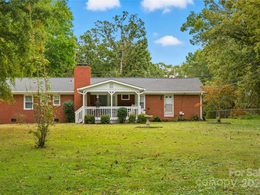 2101 Shady Lane, Monroe, NC 28110.  MLS# CAR4306238, YatesRealty ID 10274. 