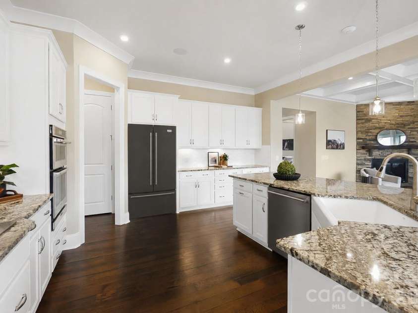 1105 Giacomo Drive, Waxhaw, NC 28173.  MLS# CAR4346410, YatesRealty ID 10275. Main Level