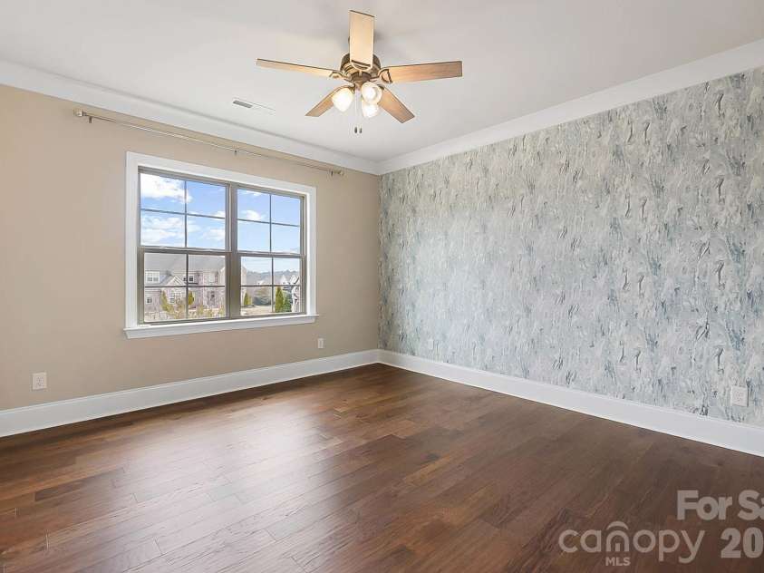 1105 Giacomo Drive, Waxhaw, NC 28173.  MLS# CAR4346410, YatesRealty ID 10275. Upper Level Secondary Bedroom Ensuite - 1 of 3 on this level.