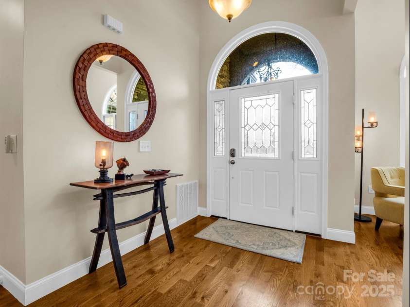 39 Rambling Creek, Tryon, NC 28782.  MLS# CAR4233554, YatesRealty ID 10275. Entry Foyer