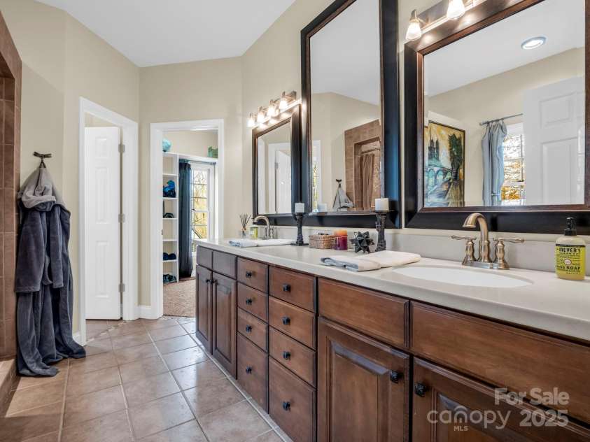 39 Rambling Creek, Tryon, NC 28782.  MLS# CAR4233554, YatesRealty ID 10275. Master Bath