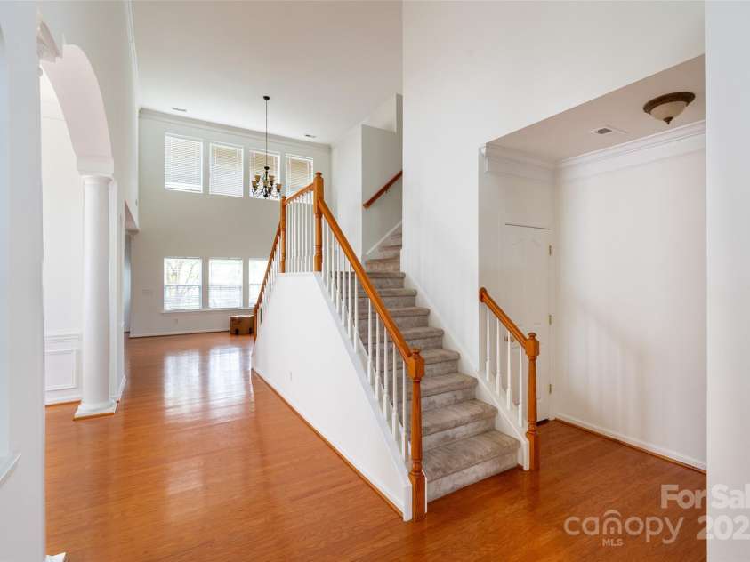 4036 Sawmill Trace Drive, Charlotte, NC 28213.  MLS# CAR4234573, YatesRealty ID 10276. 