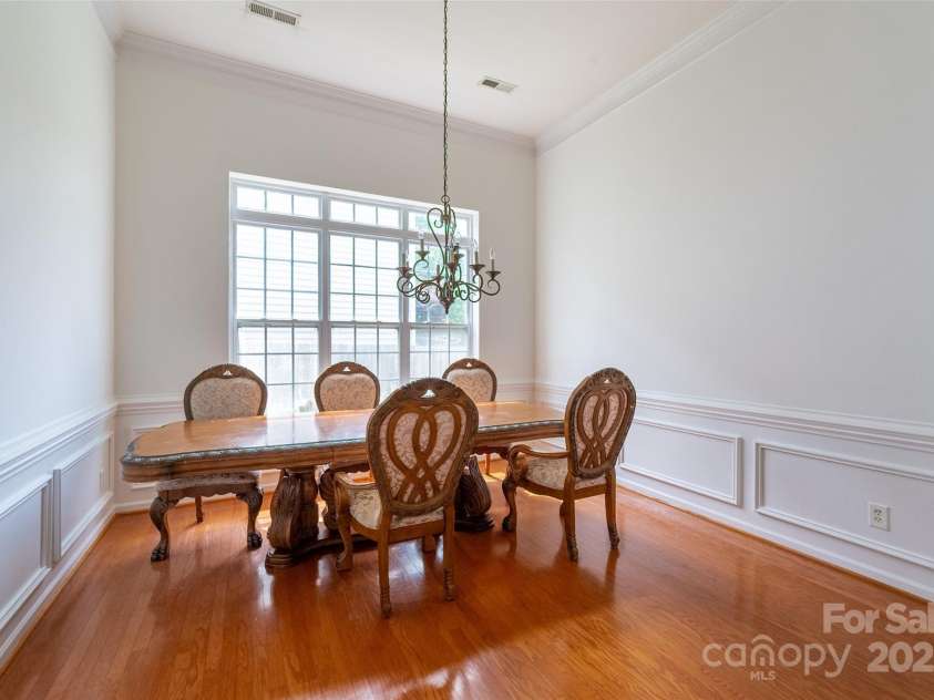 4036 Sawmill Trace Drive, Charlotte, NC 28213.  MLS# CAR4234573, YatesRealty ID 10276. 