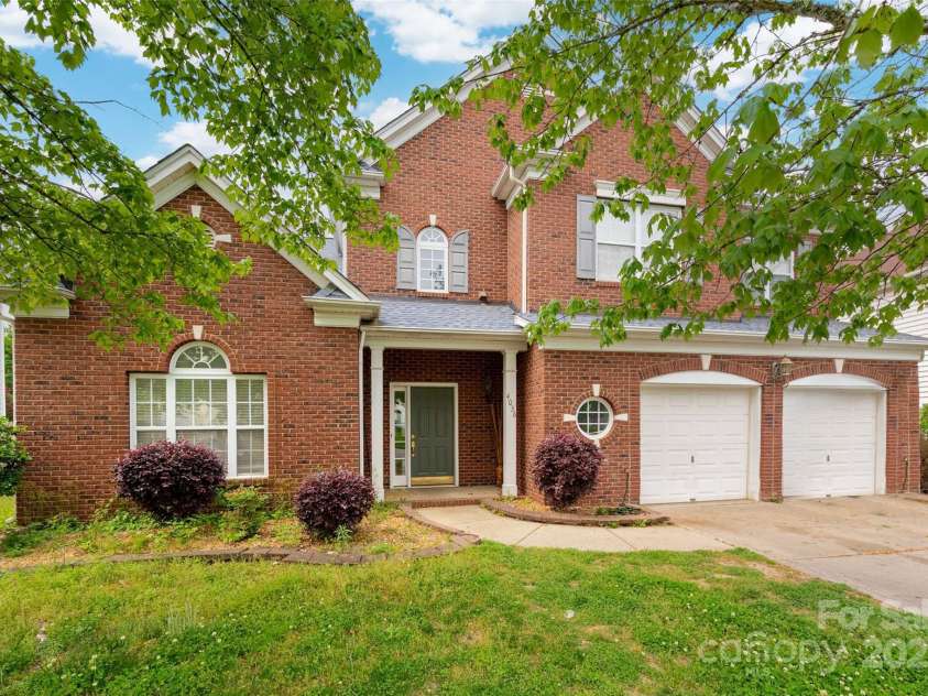 4036 Sawmill Trace Drive, Charlotte, NC 28213.  MLS# CAR4234573, YatesRealty ID 10276. 
