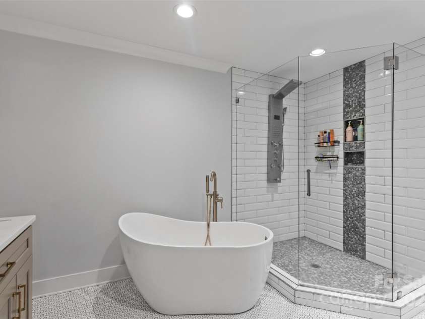 1131 Doby Court, Fort Mill, SC 29715.  MLS# CAR4227787, YatesRealty ID 10278. 
