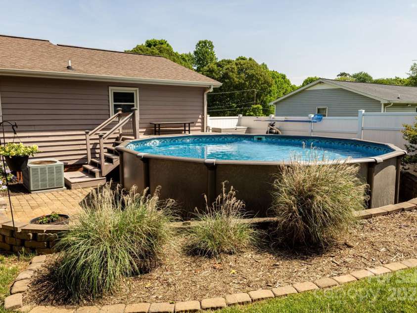 3310 46th Avenue, Hickory, NC 28601.  MLS# CAR4253914, YatesRealty ID 10279. 